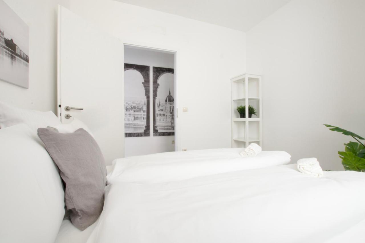 Penthouse Apartment By Hi5 -At The Top Of บูดาเปสต์ ภายนอก รูปภาพ