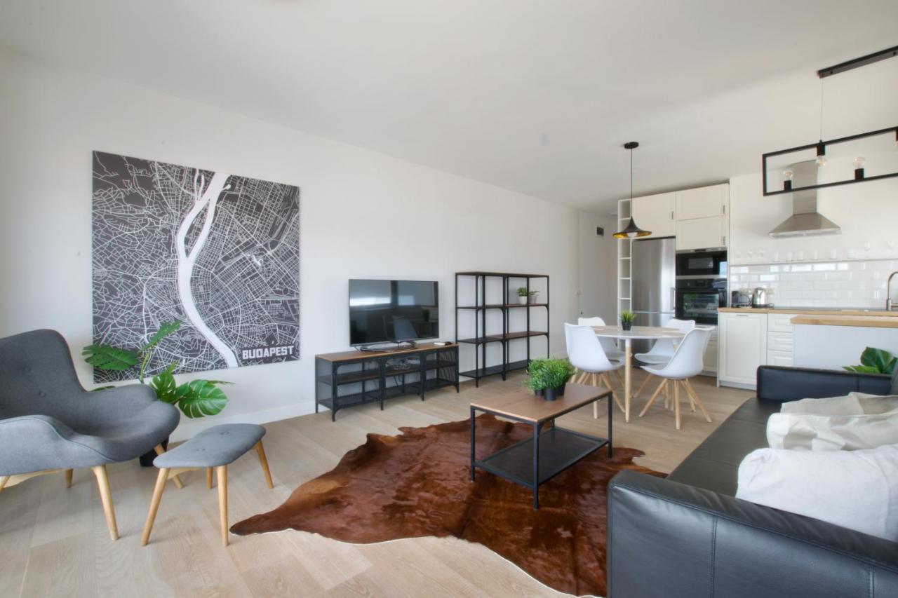Penthouse Apartment By Hi5 -At The Top Of บูดาเปสต์ ภายนอก รูปภาพ