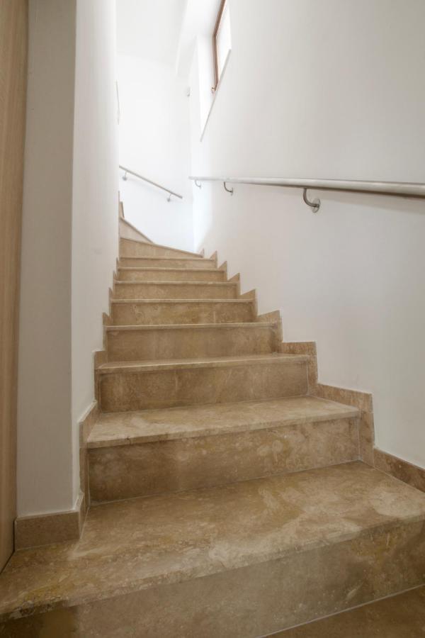 Penthouse Apartment By Hi5 -At The Top Of บูดาเปสต์ ภายนอก รูปภาพ